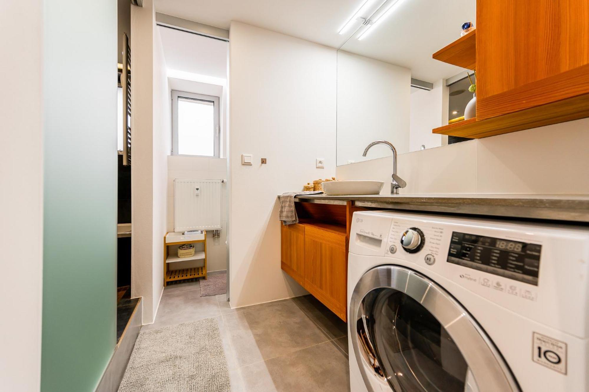 Luxury Apartment In The City Centre Кошице Екстериор снимка